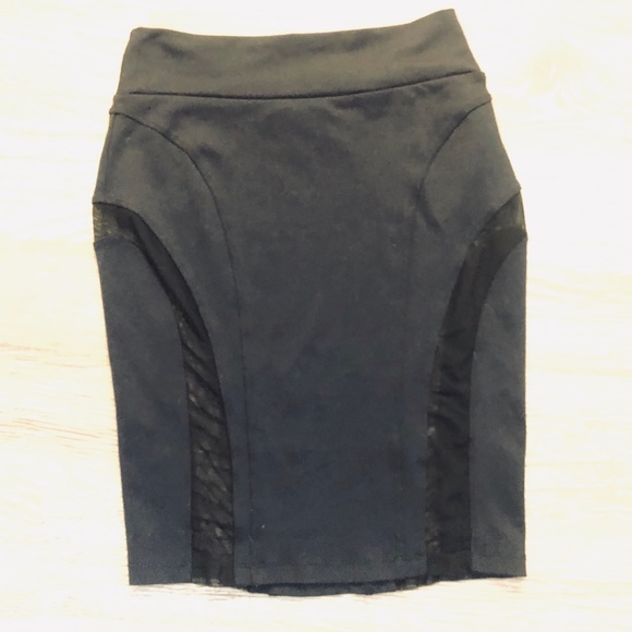 David Lerner Dresses & Skirts - XS David Lerner spandex/nylon/mesh mini skirt